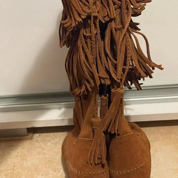 Minnetonka Boots Womens 6 3 Tier Fringe Moccasin Tall Boot Brown Suede leather - Picture 3 of 7
